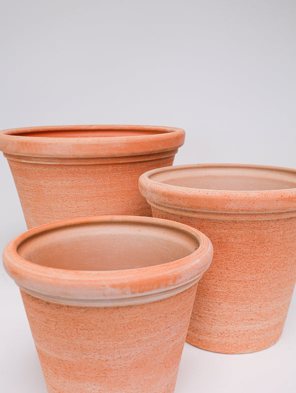 Soto 3 pot Etrusco terracotta pot collection.